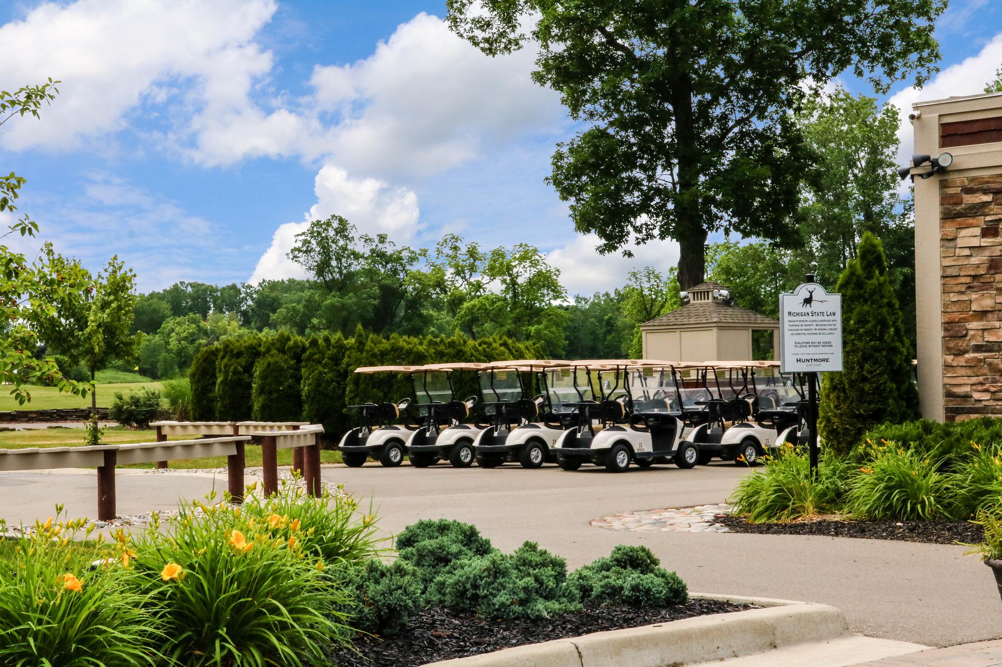 Huntmore Estates golf course in Brighton, MI