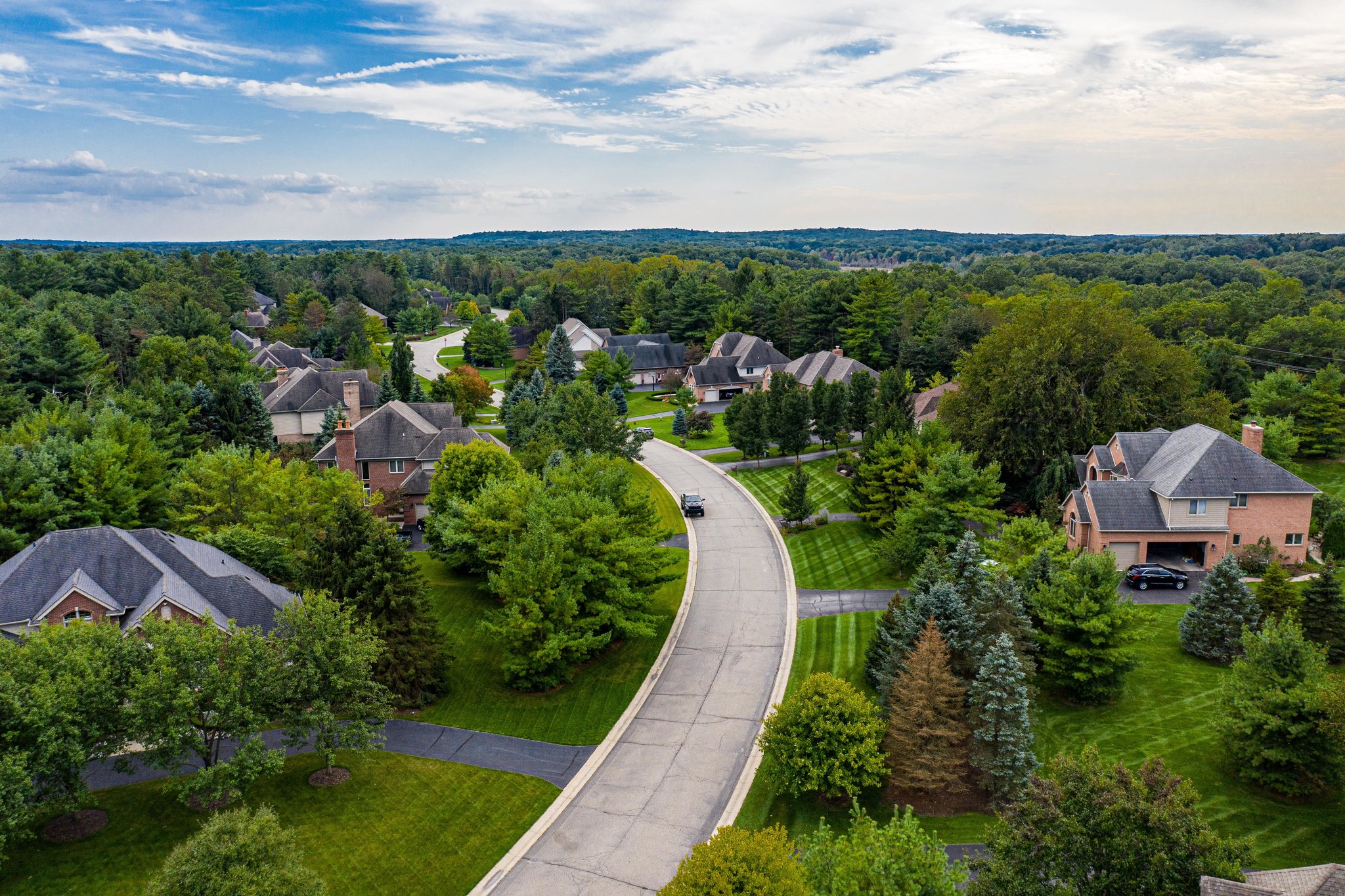 An aerial view of the beautiful Pine Creek neighborhood