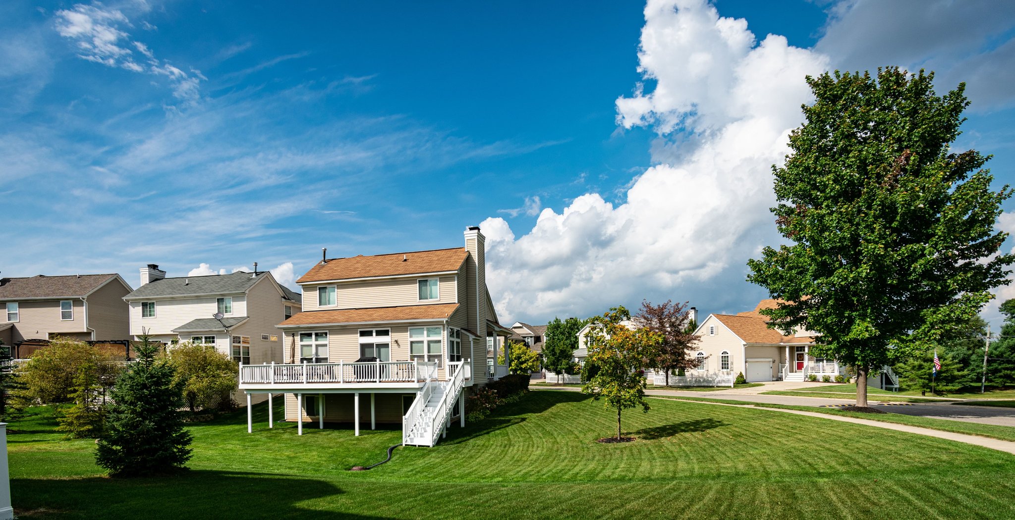 Family Homes With Large Backyards