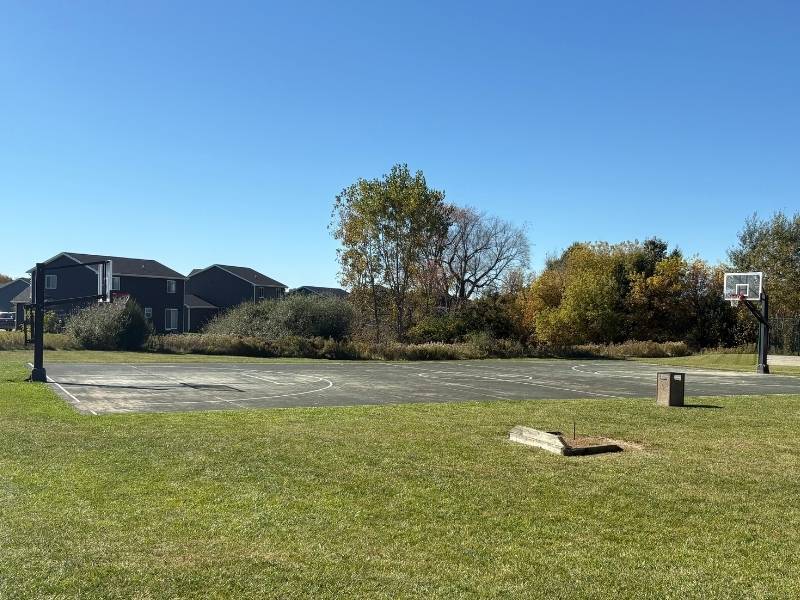 Amber Oaks basketball court